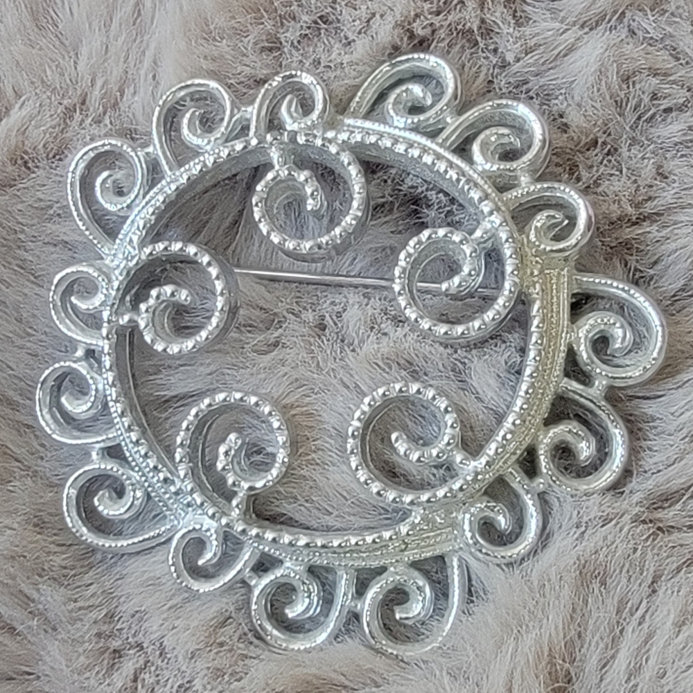 Sarah Coventry Intricate Silver Brooch